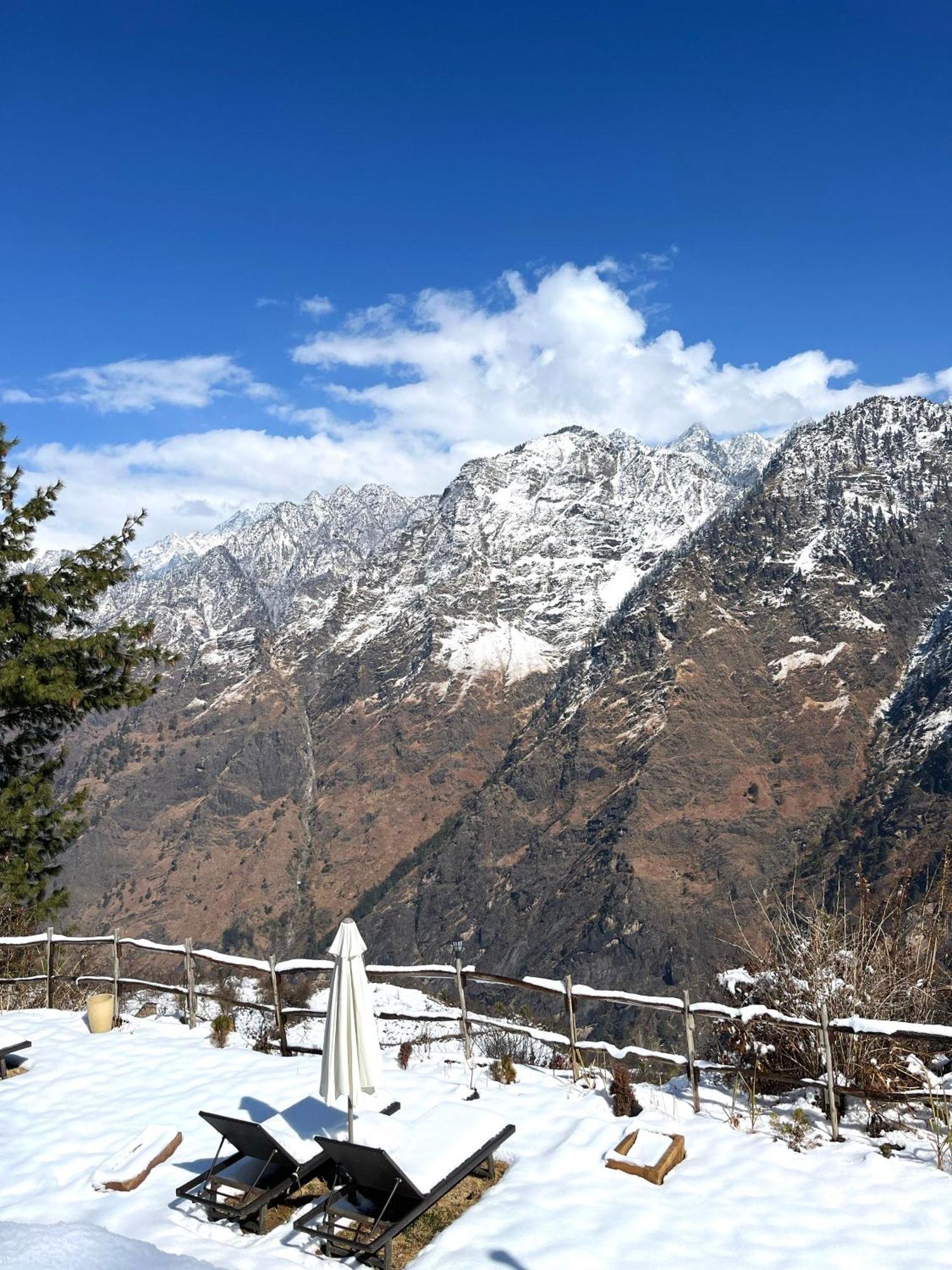 Faraway Cottages, Auli Joshīmath Exterior foto