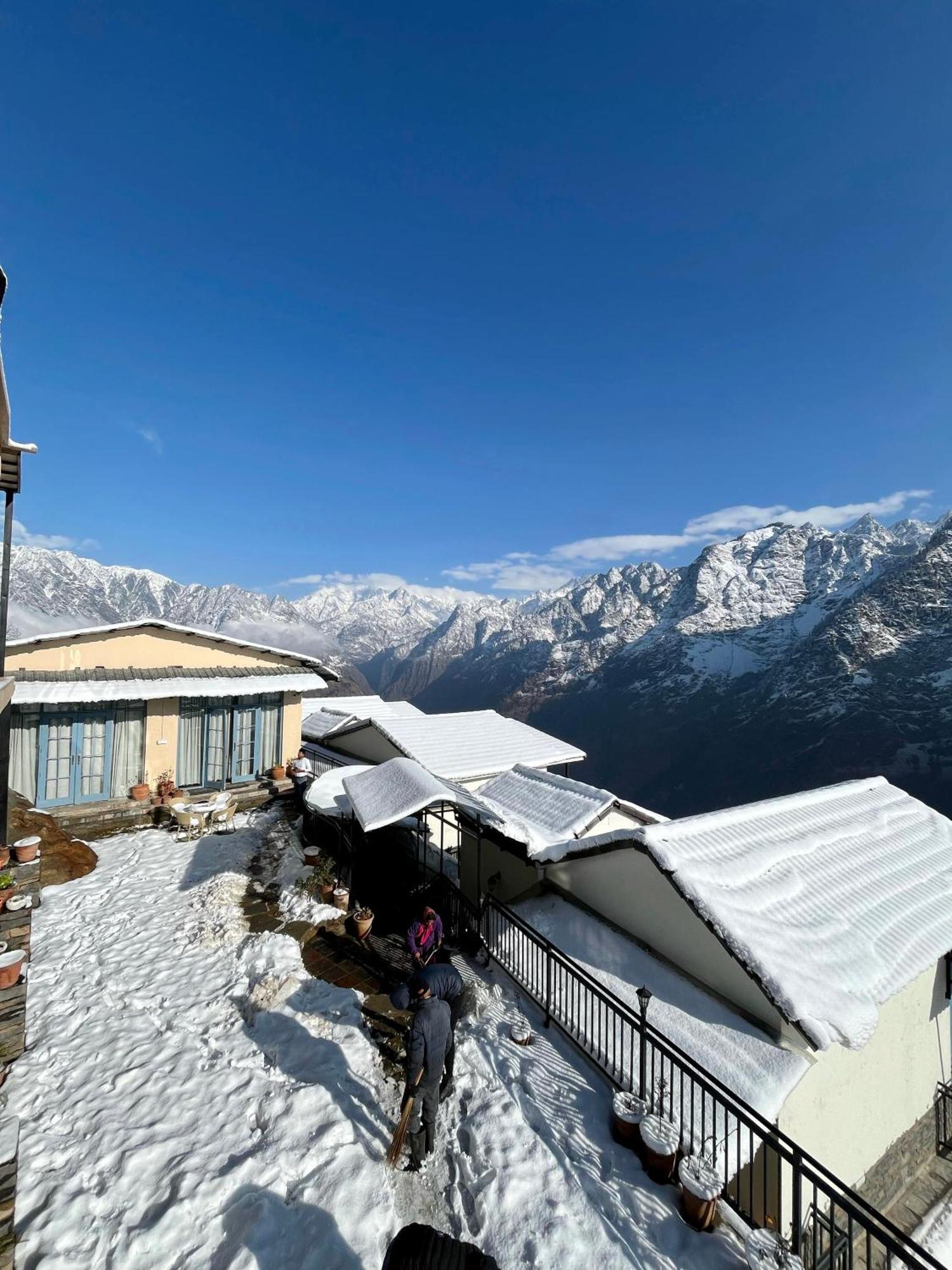 Faraway Cottages, Auli Joshīmath Exterior foto