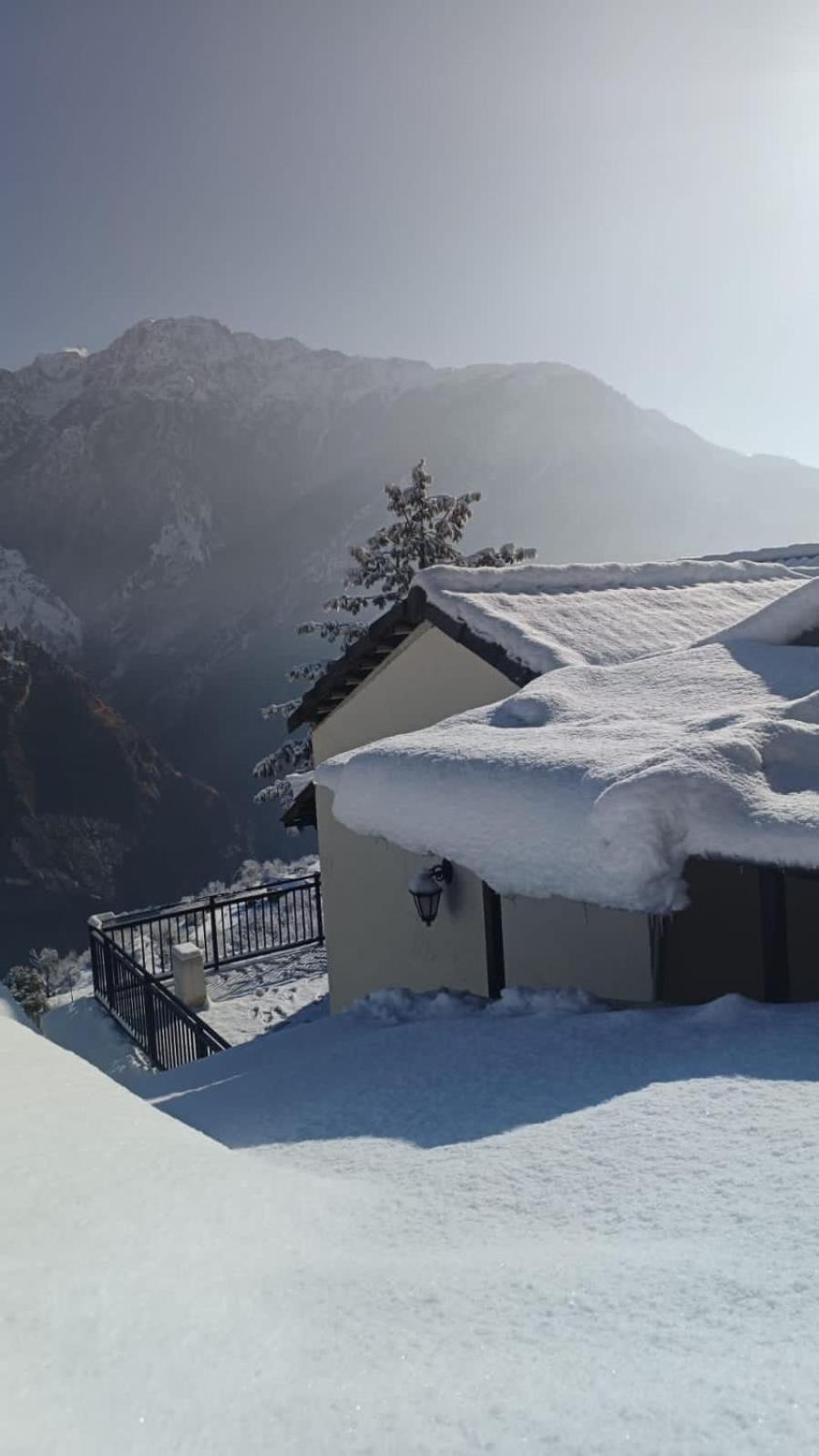 Faraway Cottages, Auli Joshīmath Exterior foto